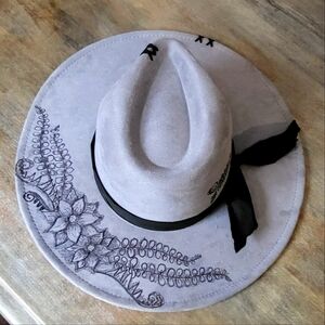 NWT Elegant Gray Floral Sued Burned Fedora Hat